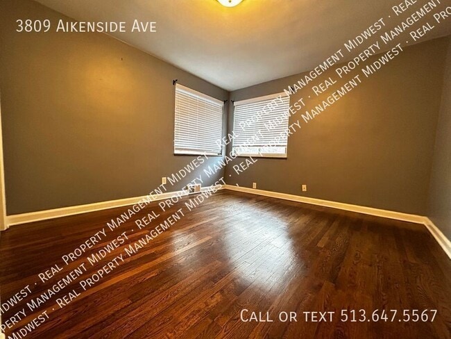 Building Photo - 3809 Aikenside Ave