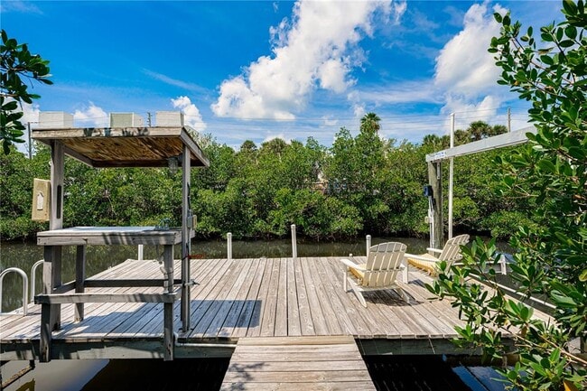 Building Photo - 115 Canal Ave S