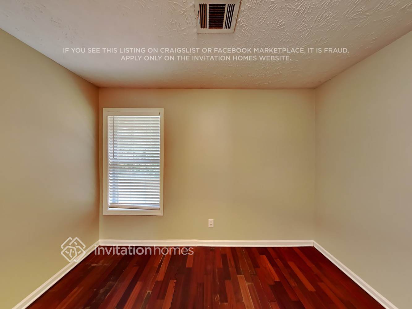Building Photo - 660 Peachtree Trails Dr