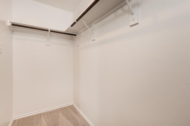 Building Photo - 11624 SW 38th St