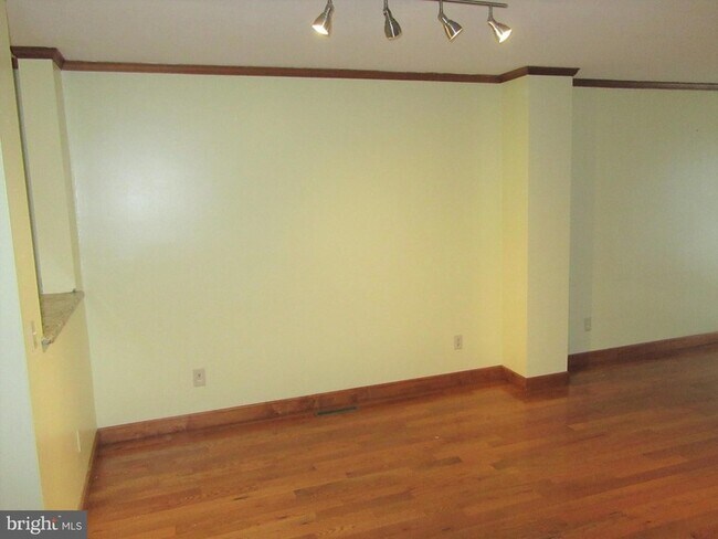 Building Photo - 4830 Misty Ct