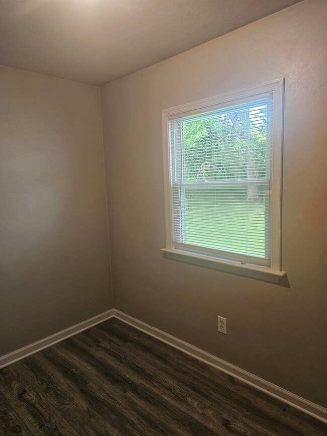 Building Photo - 1489 Morgan Dr