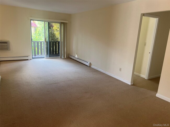 Building Photo - 2 Granada Crescent