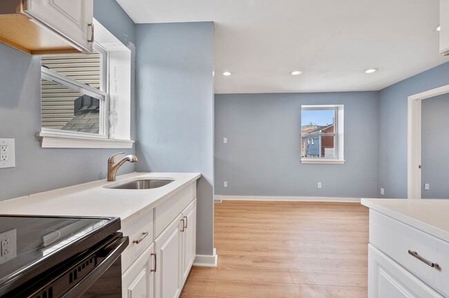 Building Photo - 4631 Torley St