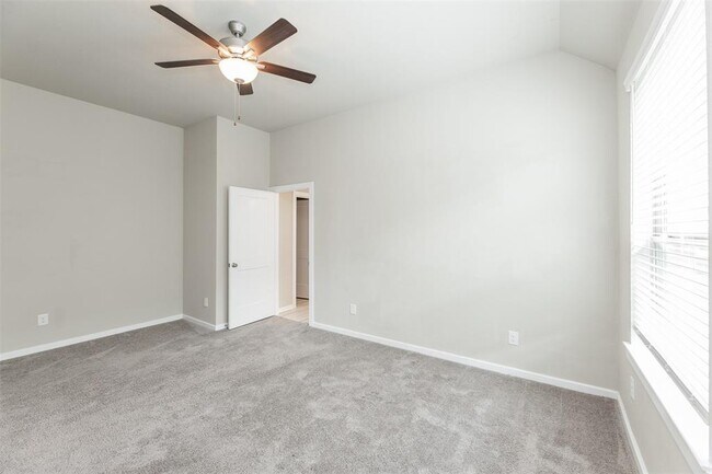Building Photo - 2511 Manor Valley Ct