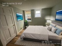 Building Photo - 148 Rosette St