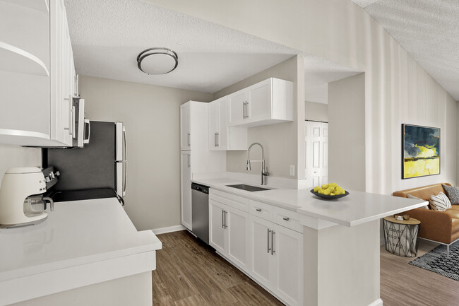 Building Photo - Ridge at Roper Mountain