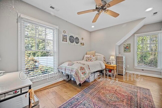 Building Photo - 805 Lafayette St