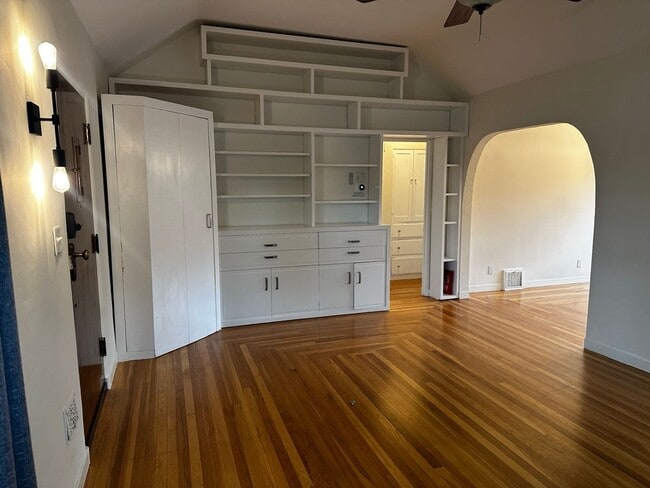 Building Photo - Must see to appreciate 2 Bedroom, 1 Bath Single Family House in Downtown San Jose!