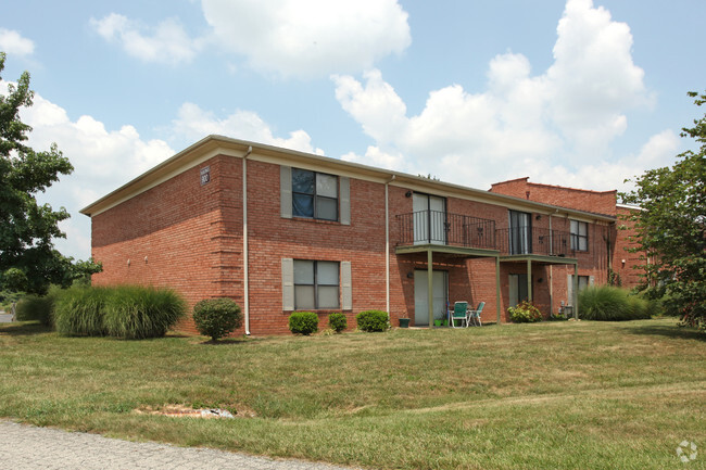 Primary Photo - The Meadows At Crestwood