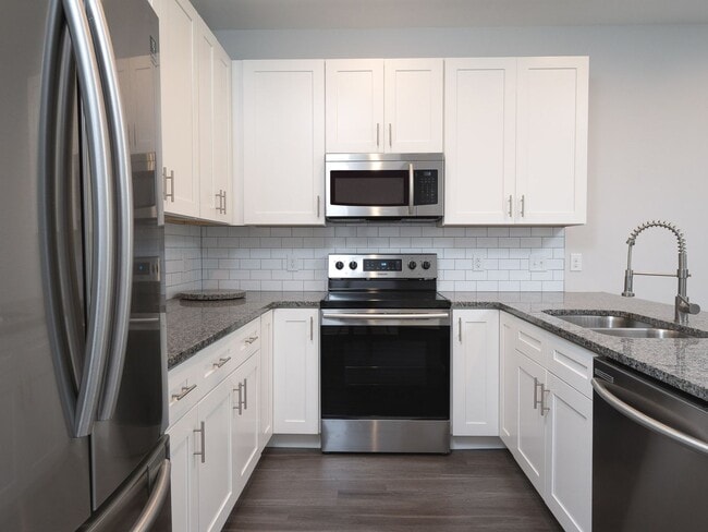 Building Photo - Recently Built 4 Bedroom 4 Bathroom House ...