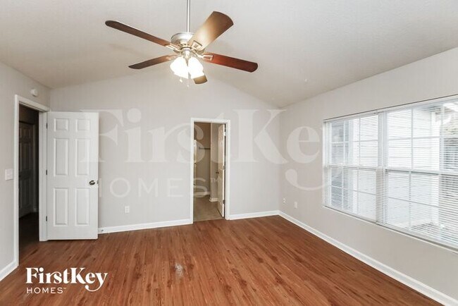 Building Photo - 4336 Yellow Rose Dr