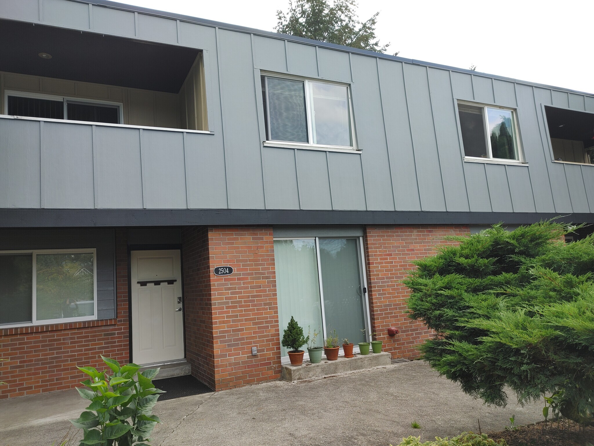 Building Photo - 2506 NE 195th Pl