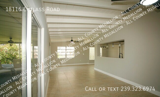 Building Photo - Fort Myers Beach Sailboat Access Home in t...