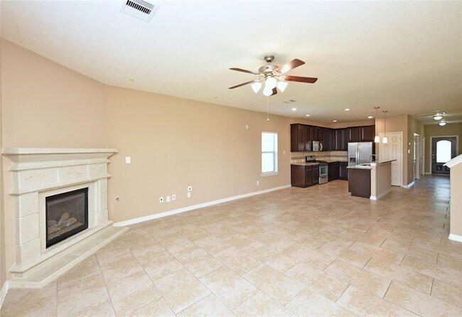 Building Photo - 4050 Calaway Oaks Ln