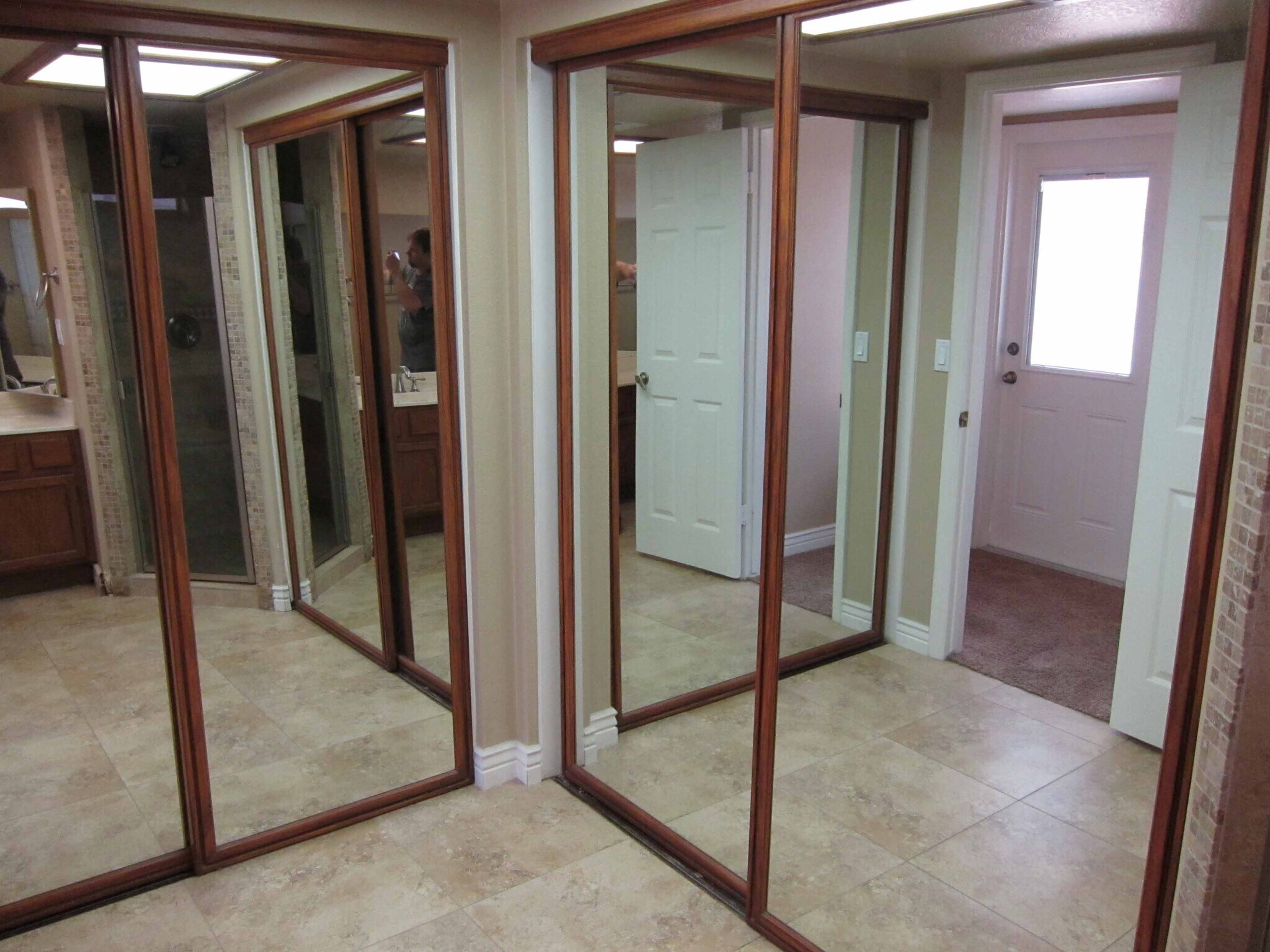 Building Photo - 4526 E Crocus Dr