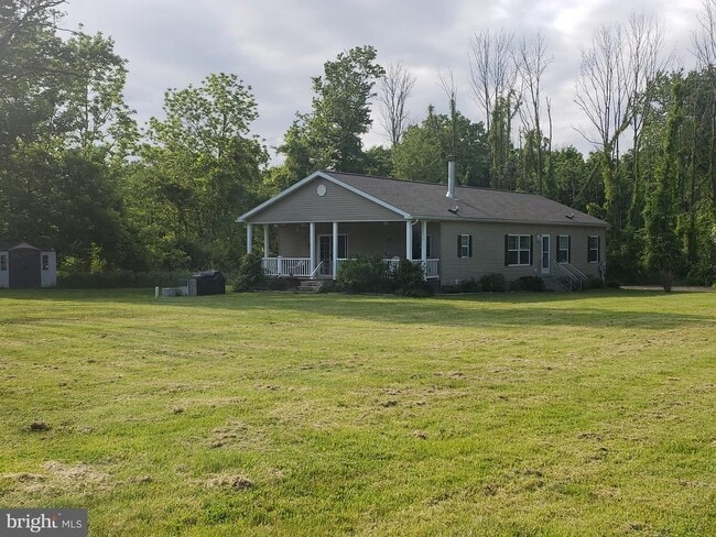 Building Photo - 2714 Windy Bush Rd