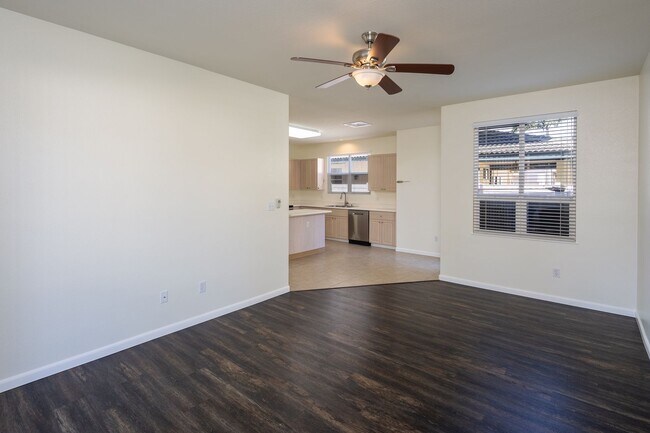 Building Photo - 4 Bed 2.5 Bath in Kapolei Iwalani