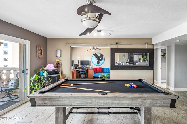 Building Photo - 7940 E Camelback Rd