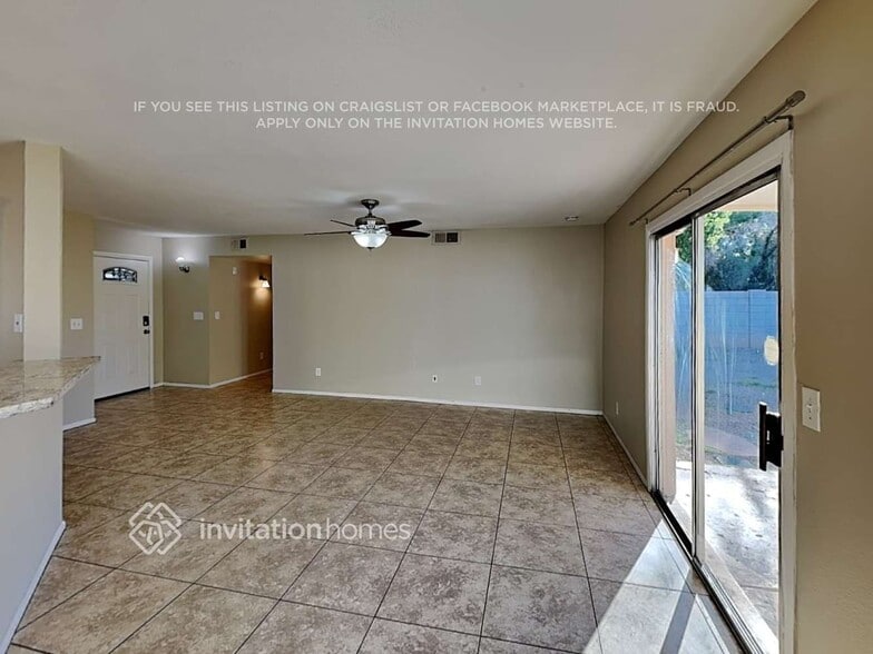 Building Photo - 7041 W Krall St