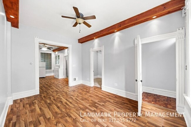 Building Photo - 1124 N Wolcott Ave