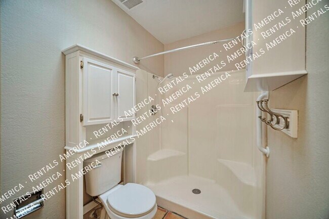 Building Photo - 277 E Root Way