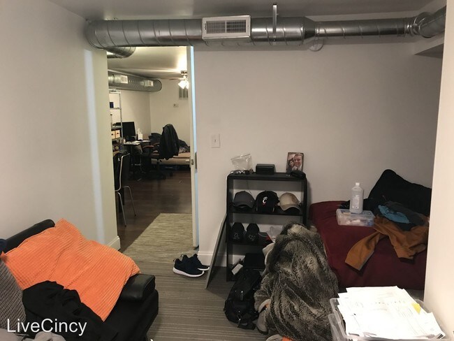 Building Photo - 60 W McMillan St