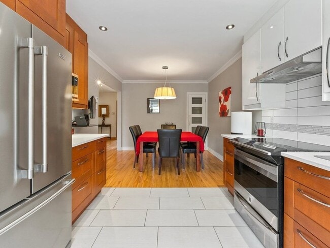 Building Photo - 14117 Montfort Dr