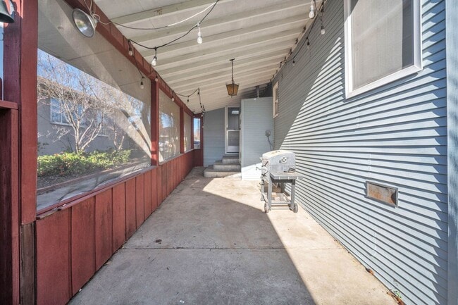 Building Photo - 4620 B St
