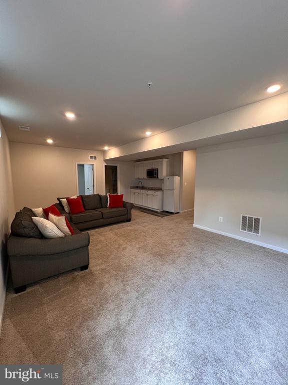 Building Photo - 9867 Selkie Ln