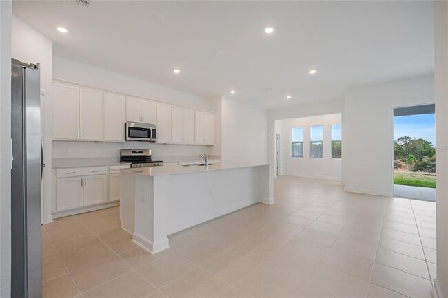 Building Photo - 4068 Eastminster Rd