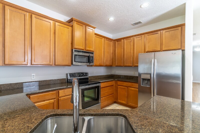 Building Photo - 2600 Deansgate Ct