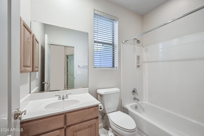 Building Photo - 6572 Shooting Star Way