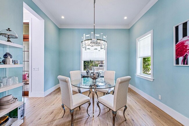 Building Photo - 2500 Estates Dr