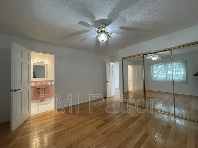 Building Photo - 1719 Van Horne Ln