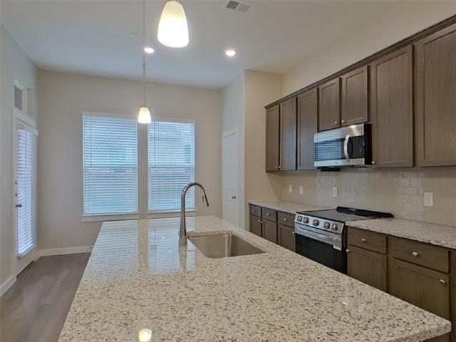 Building Photo - 3027 Whitetail Ln