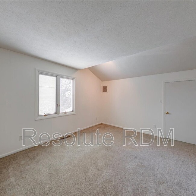 Building Photo - 12001 E 300 S