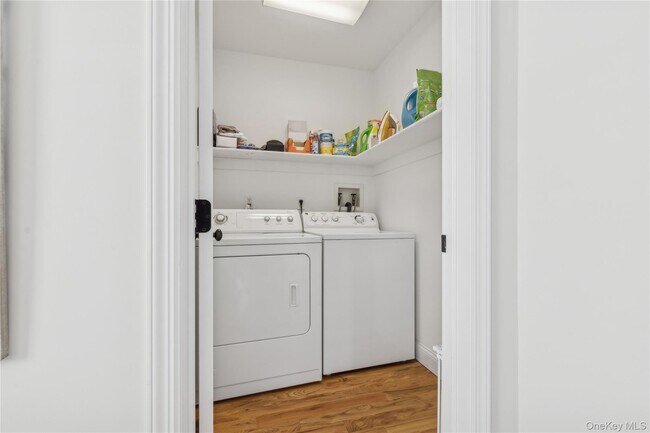 Building Photo - 144 Manor Ln