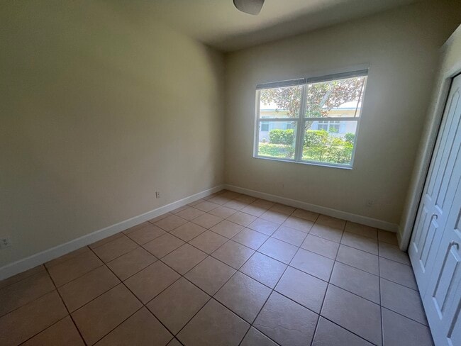 Building Photo - 1436 Carlow Cir