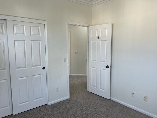 Building Photo - 13561 Lavender Way