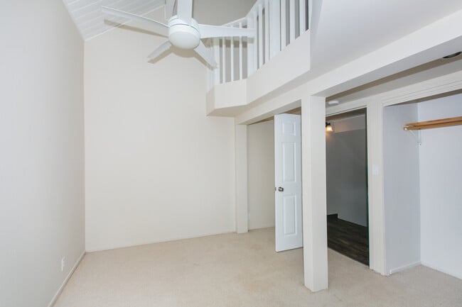 Building Photo - 95-146-146 Kipapa Dr