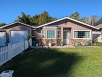 Building Photo - 3 Bed 2 Bathroom Well-Kept Home with a Great Backyard in Nipomo