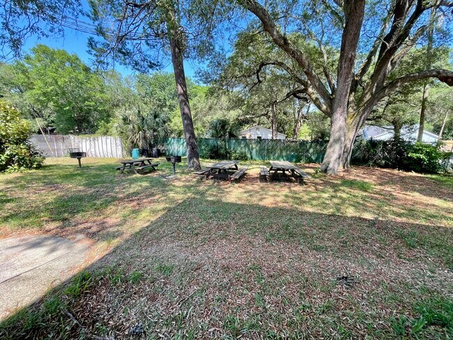 Building Photo - 201 E College Blvd