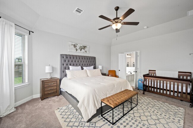 Building Photo - 1074 Waverly Dr