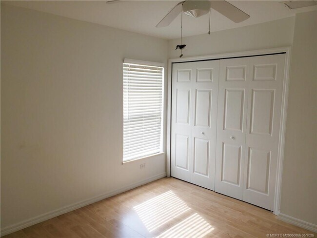 Building Photo - 2509 SE Lyman Cir