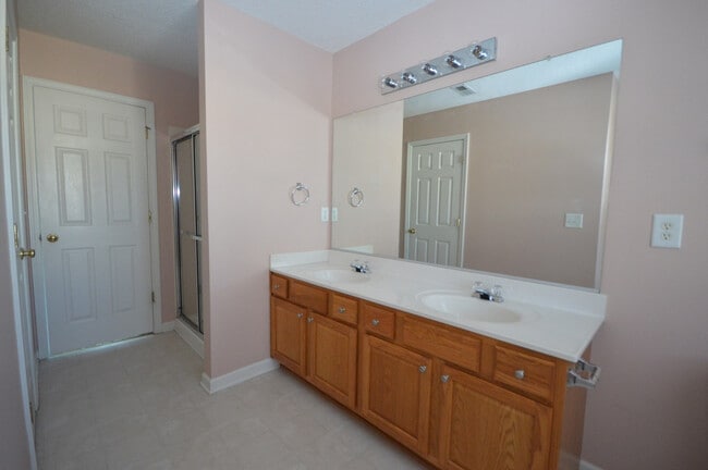 Building Photo - 111 Caley Rd