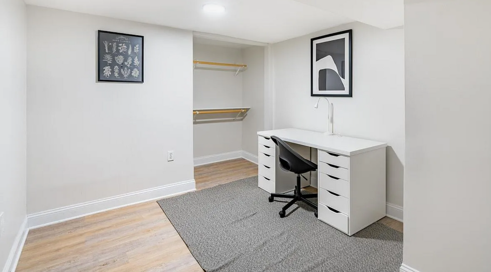 Office / 2nd bedroom - 4322 14th St NW