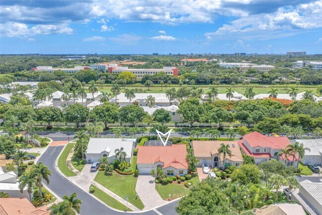 Building Photo - 17194 Ventana Dr