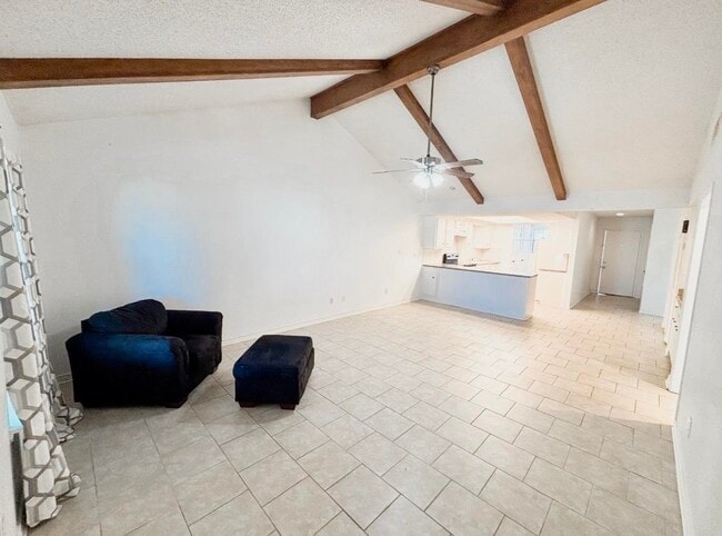 Building Photo - 412 Short Circuit