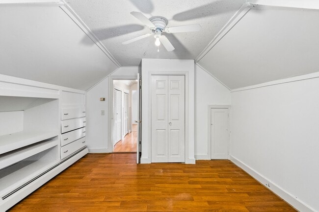 Building Photo - Bright & Comfortable North Providence Sing...